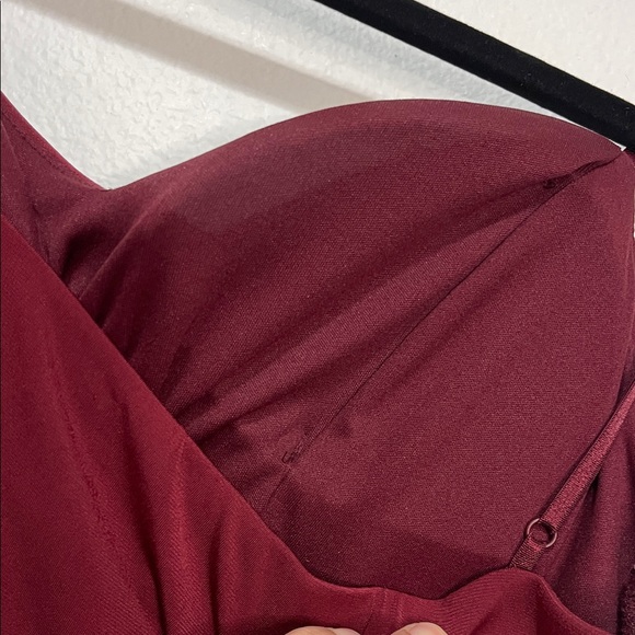 Emerald Sundae Burgundy Mini Dress Size Large PTP 17”-19” EUC - Picture 10 of 10